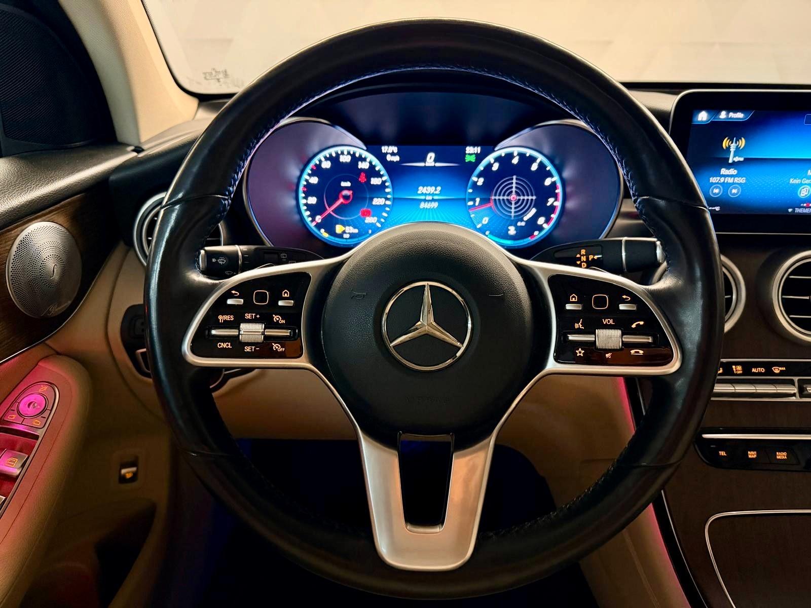Mercedes-Benz GLC 300*4Matic*Autom.*Leder*Pano*Burmester*LED*