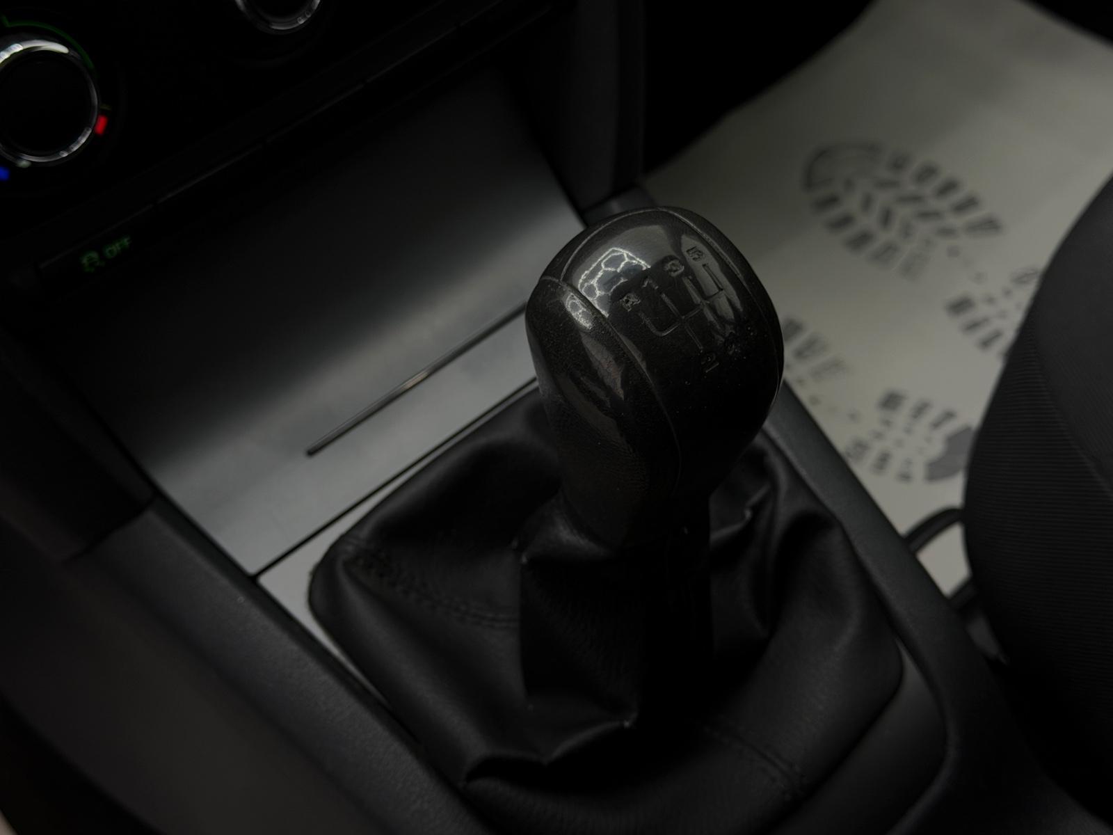 Skoda Octavia 2013 — photo 18