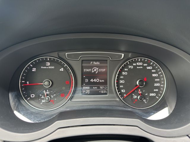 Q3 2.0 TDI quattro sport S-tronic SHZ NAVI LED