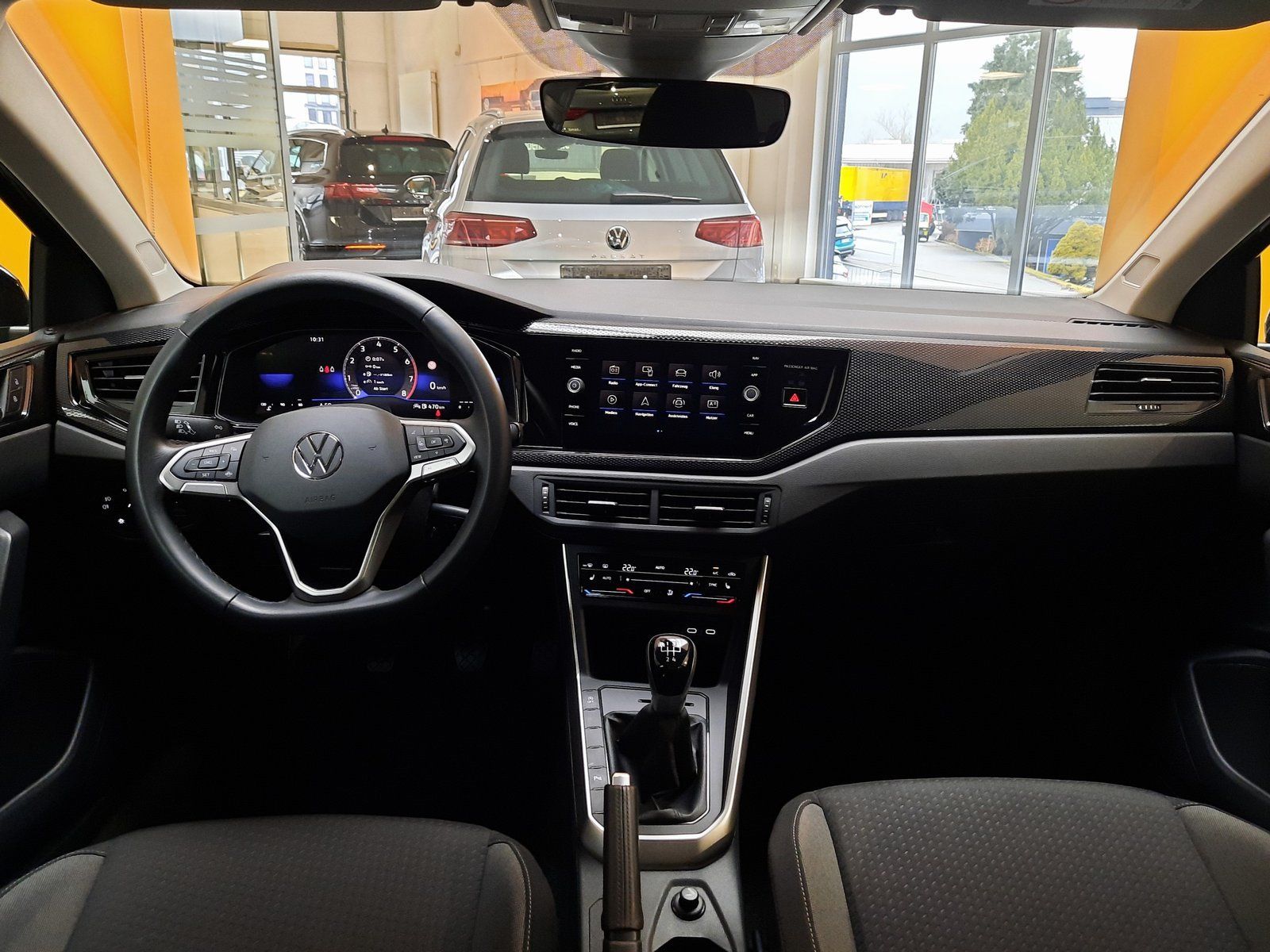 Fahrzeugabbildung Volkswagen Polo Life *Navi*Cam*LED*Sitzhzg.*Einparkh.*AppC*