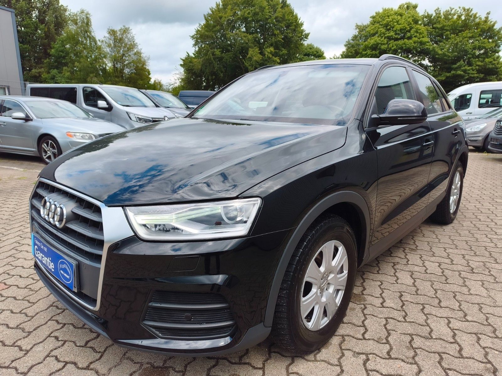 AUDI Q3 1.4 TFSI S tronic sport/wenig km/Panorama/PDC
