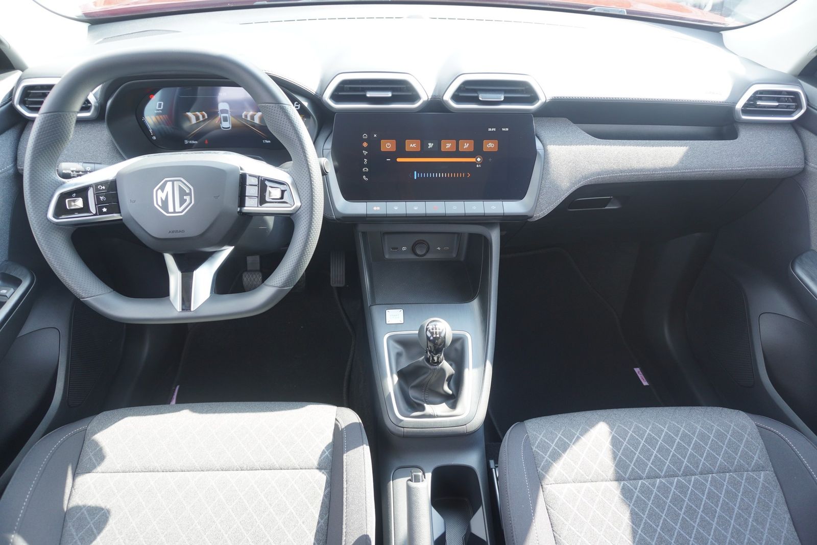 MG ZS