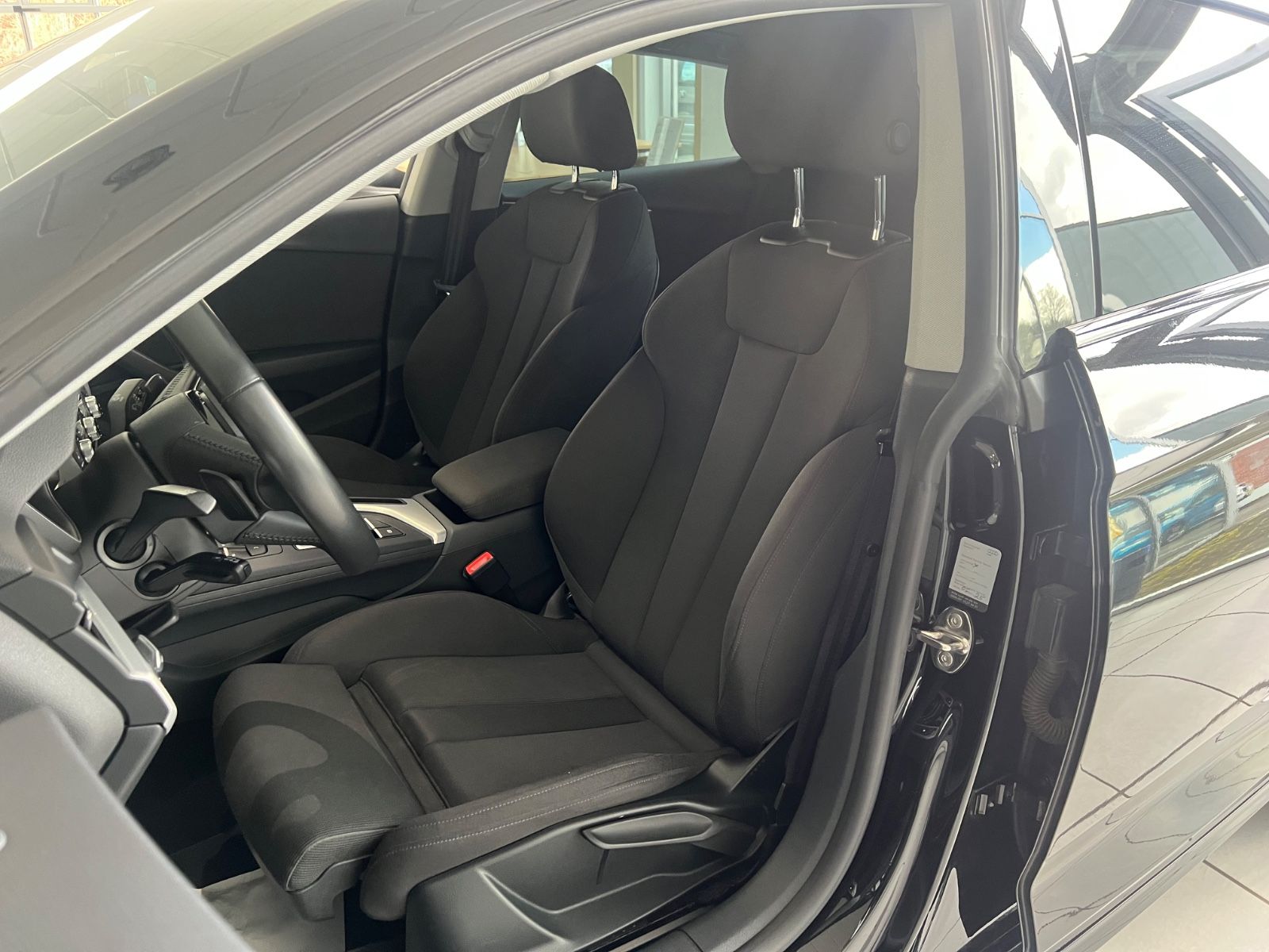 Fahrzeugabbildung Audi A5 Sportback 35 TDI sport Design