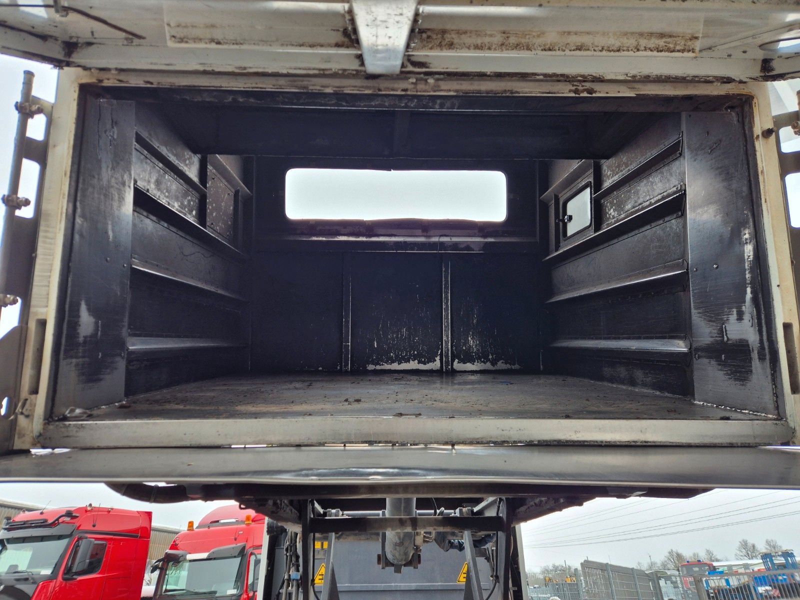 Fahrzeugabbildung Andere Dulevo 6000T Allradlenkung