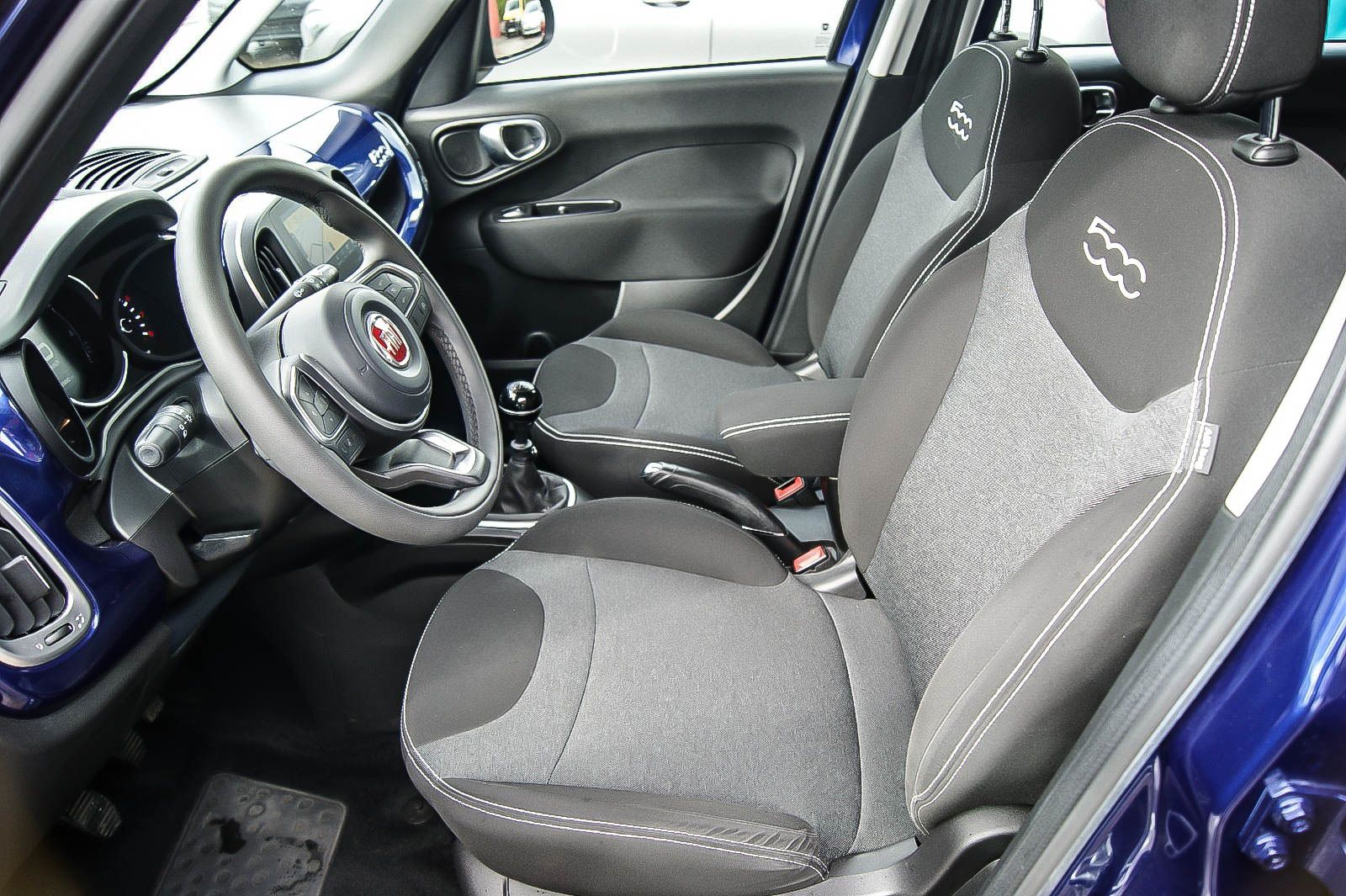Fahrzeugabbildung Fiat 500 L 1.4T-Jet URBAN Pop-Star NAVI PDC 1.HAND