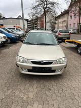 Mazda 323 - gebrauchte Mazda 323 aus dem Jahr 1999