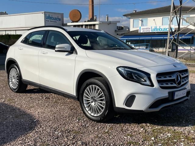 Mercedes-Benz MERCEDES-BENZ GLA 180 Business Extra