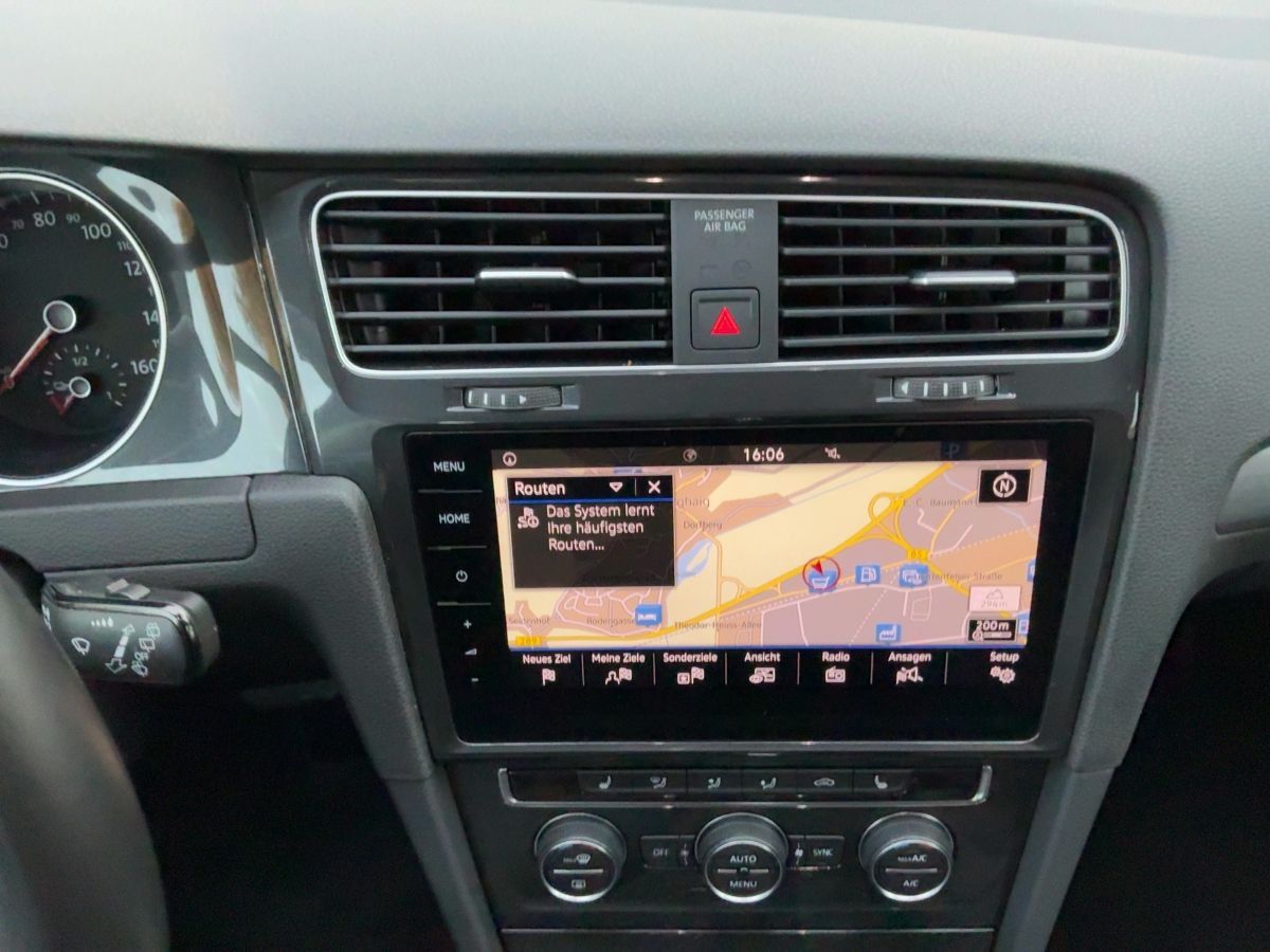 Volkswagen Golf - Bild 11