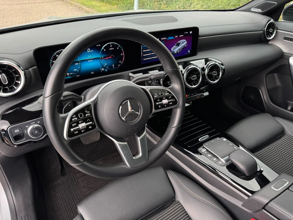 Mercedes-Benz CLA 220 d SB,Distro,Pano,AHK,LED,Burmester,Night