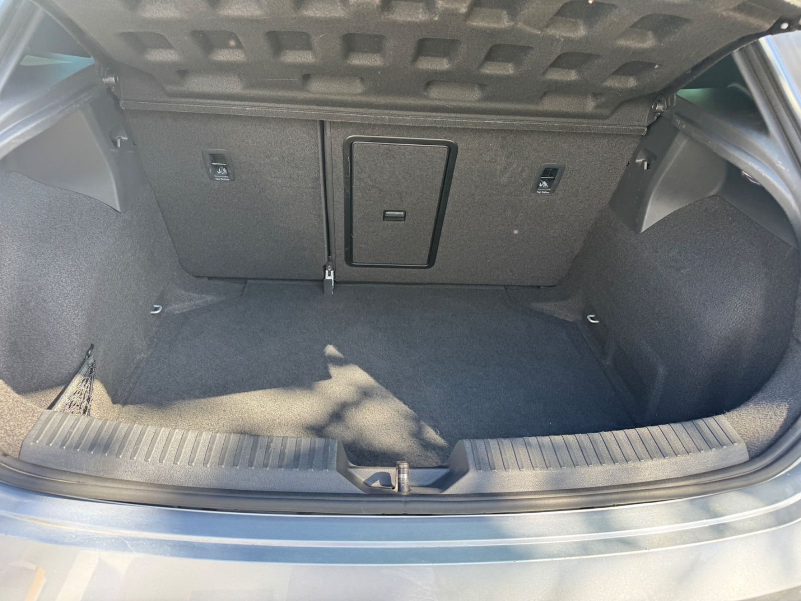 Fahrzeugabbildung SEAT Leon Cupra 290 Panorama+LED+Navi+BeatsAudio