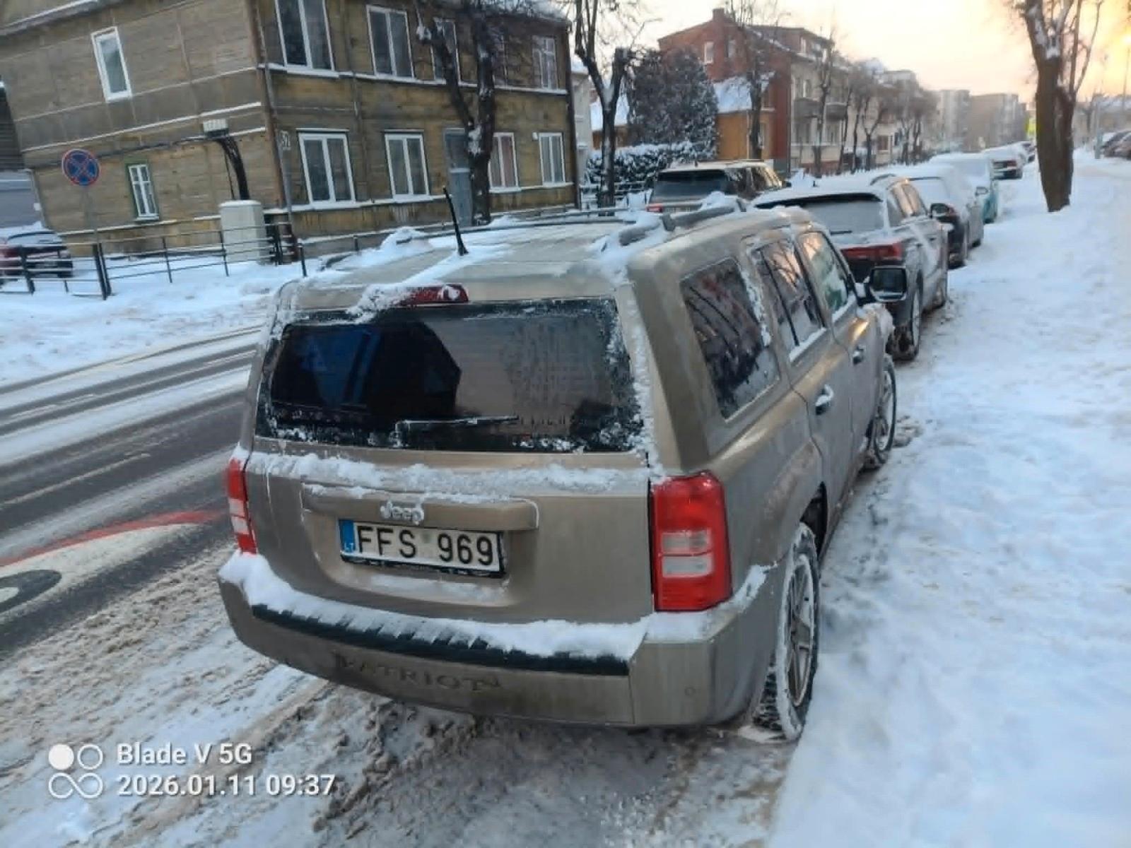 Jeep Patriot 2011 — engine 2.359 cm³, 170 HP (125kW)