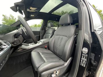 BMW X7 - 11