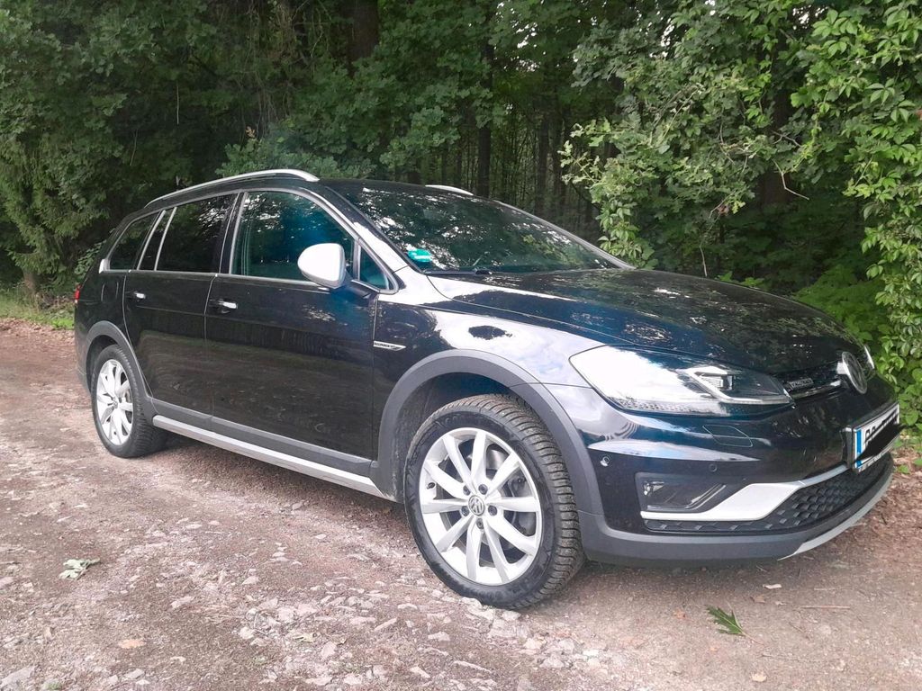 Image of Volkswagen Golf
