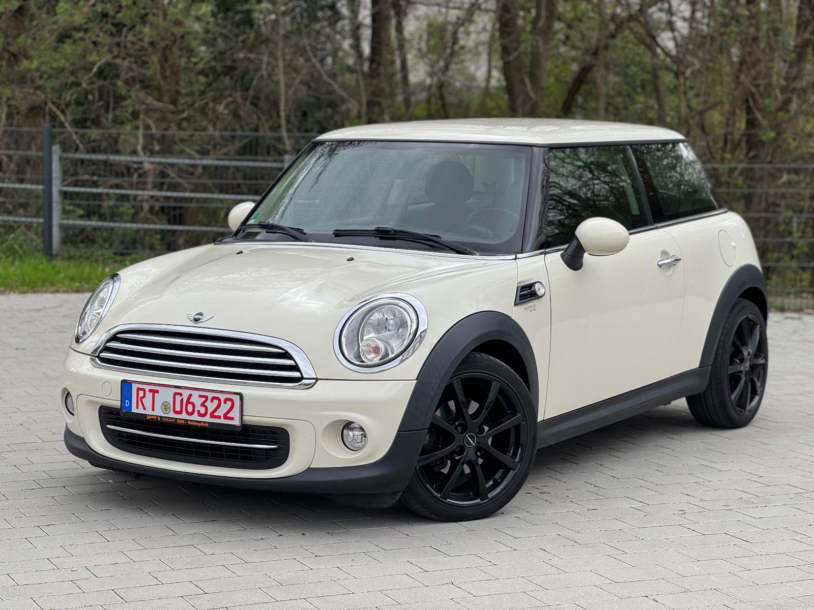 MINI Mini Cooper Automatik Einparkhilfe