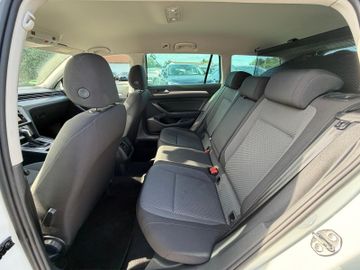 Volkswagen Passat Variant - 10
