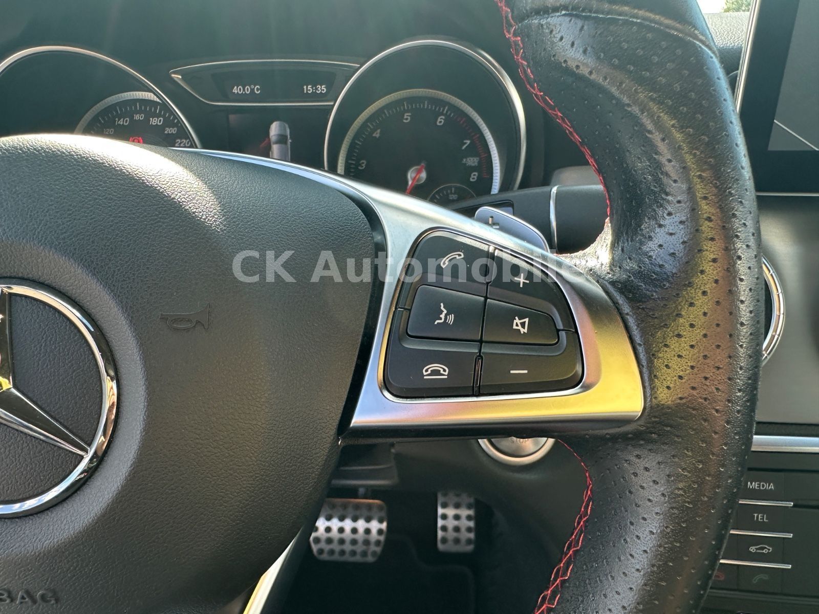 Fahrzeugabbildung Mercedes-Benz CLA 250 Shooting Brake AMG-Line/Navi/LED/ACC/Kam