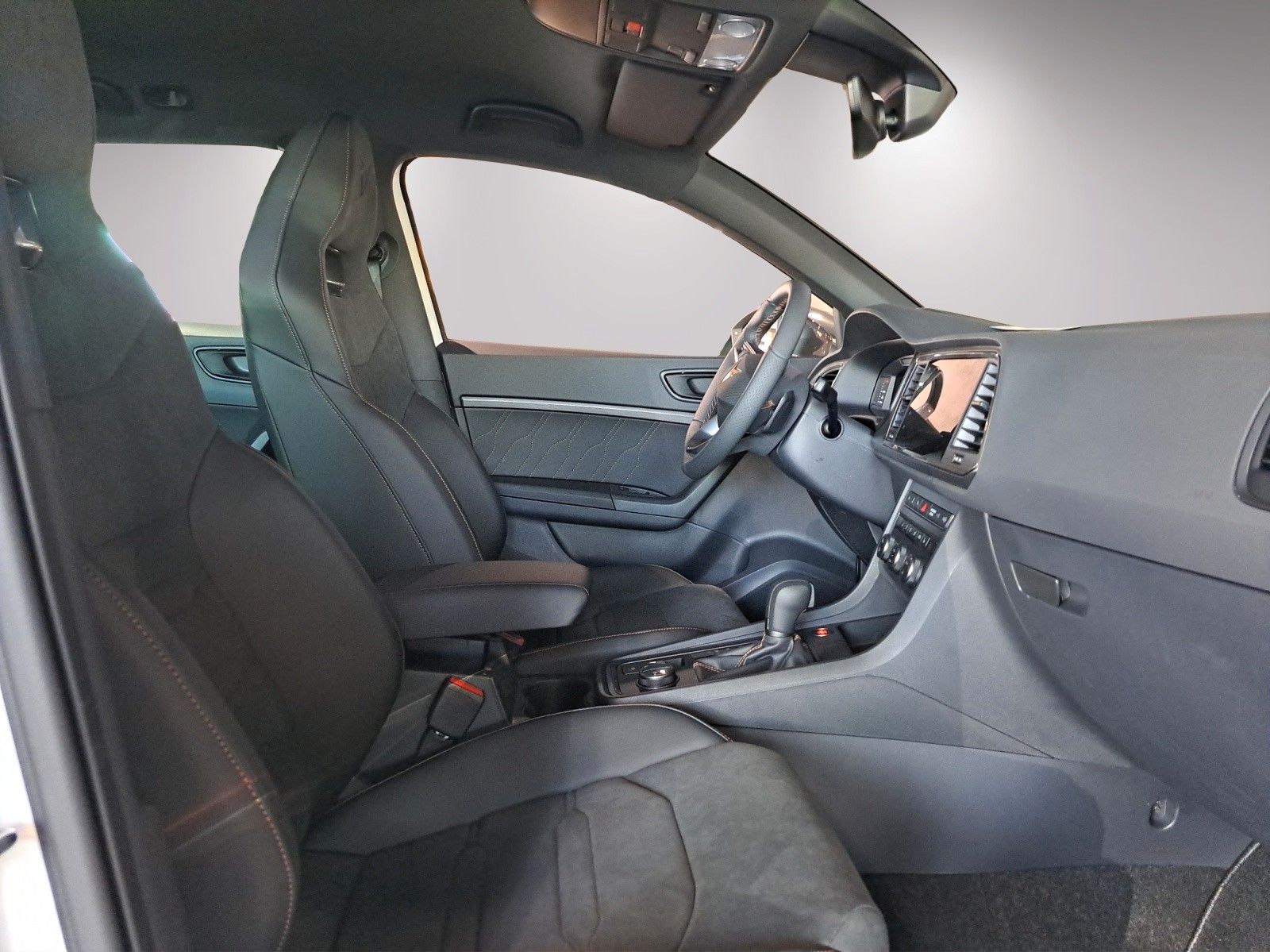 Ateca 1.5 TSI DSG AHK Top View Kamera PDC