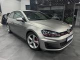 Volkswagen Golf VII Lim. GTI BMT - Volkswagen Golf: Silber, GTI