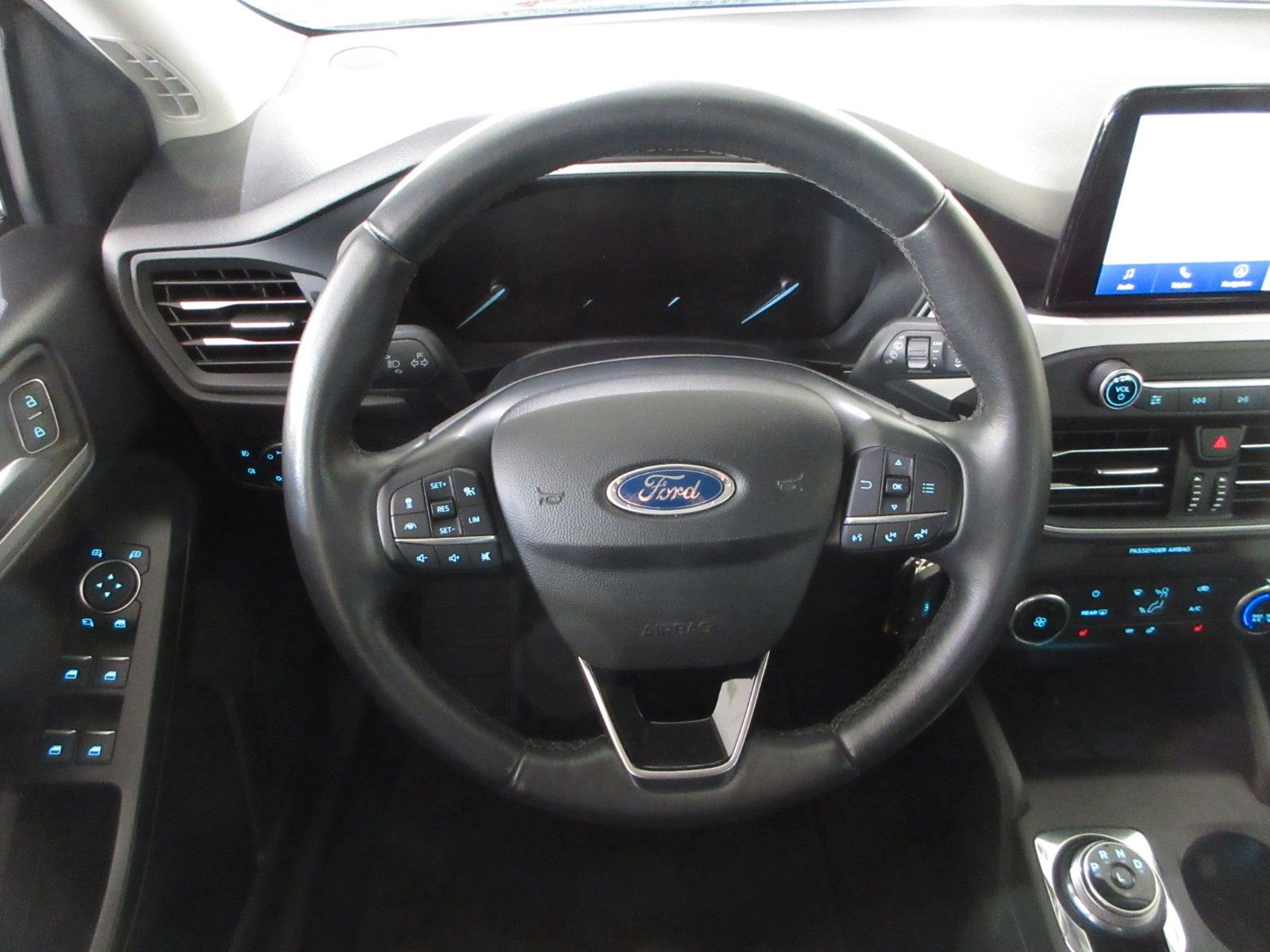 Fahrzeugabbildung Ford Focus Turnier 1.5D Cool & Conn LED/SHZ/LHZ