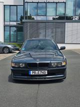 BMW E38 740i V8 4,4L - BMW 740 mit Benzin-Antrieb: Limousine, 4.4