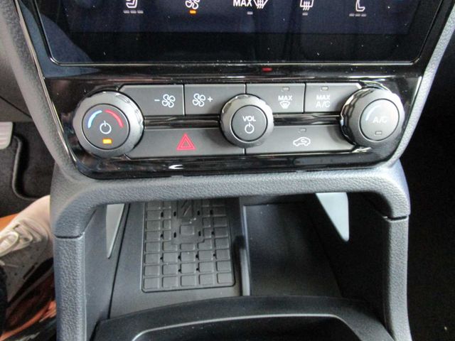 Ranger 4x4 PHEV 2,3l EB DOKA Wildtrak/AHK/Rollo