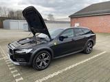 Volvo V90 Cross Country B5 D AWD Pro Geartronic Pro - Volvo V90 Cross Country von privat