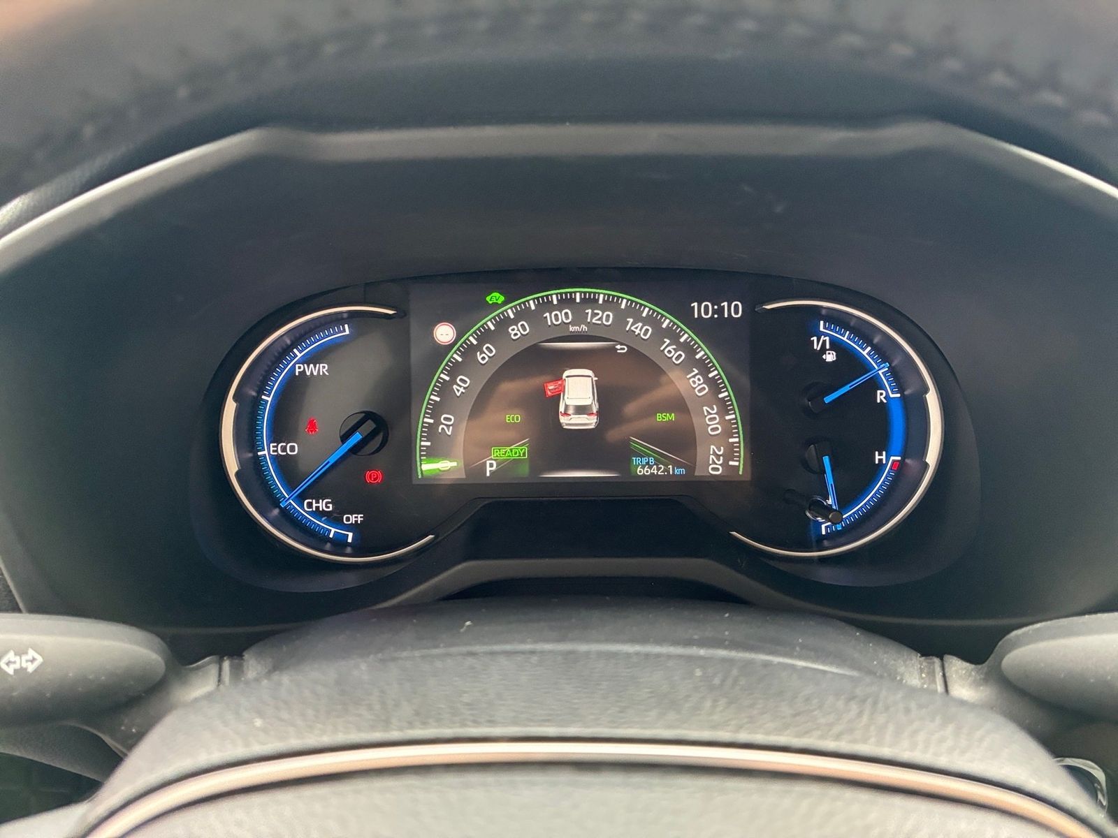 Fahrzeugabbildung Toyota RAV4 2.5 D Team D LED RFKAMERA AHK(Abnehmbar)