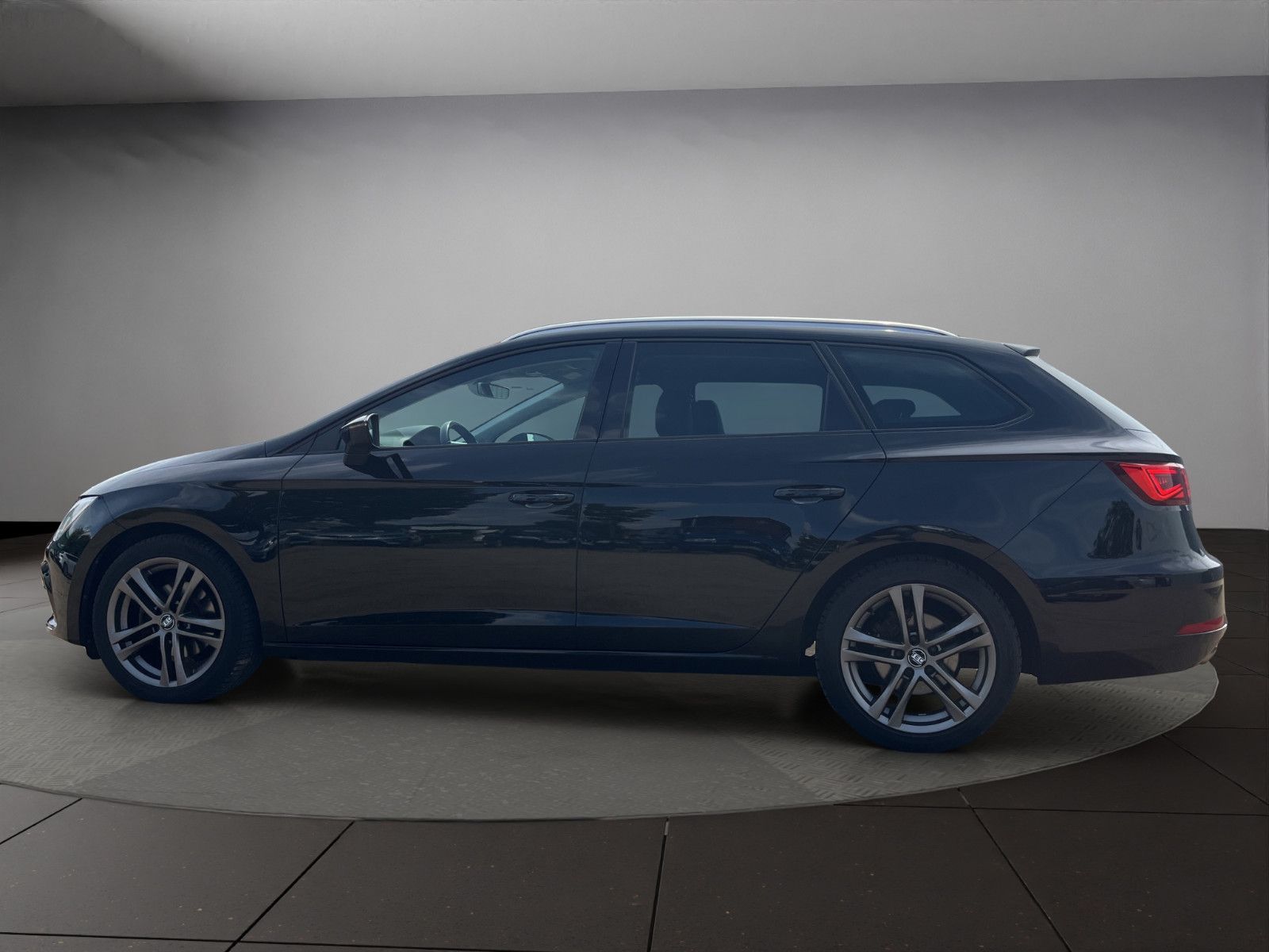 Seat Leon ST FR Black Matt Edition/LED/Lane-Assist imagem 2