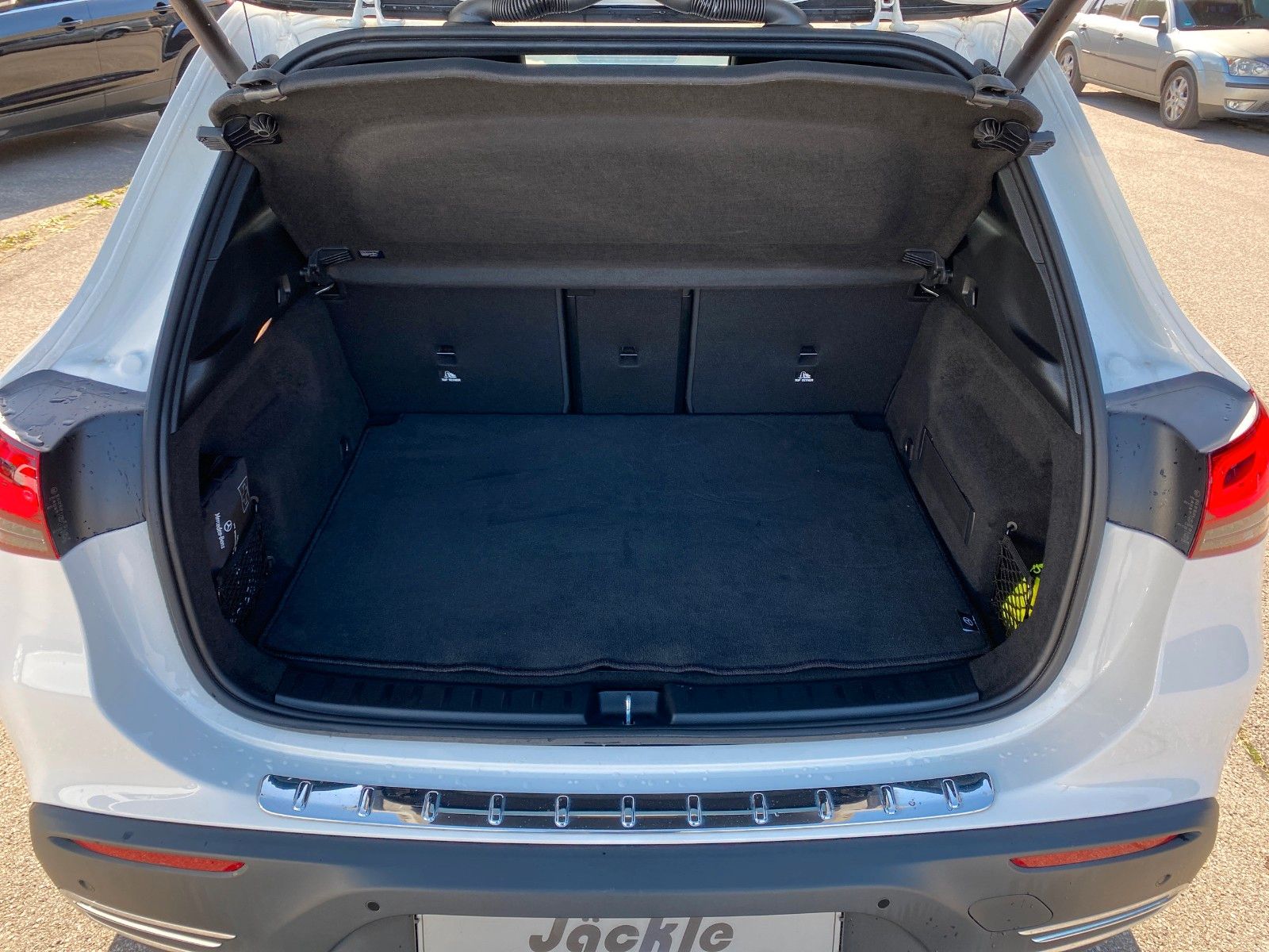 Fahrzeugabbildung Mercedes-Benz EQA 250 Progressive, KAMERA, TEMPOMAT