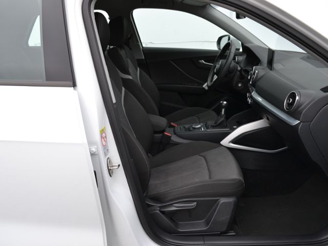 Q2 Sport 30 TFSI LED/18-ZOLL/NAVI+SOUND/GRA/APS/
