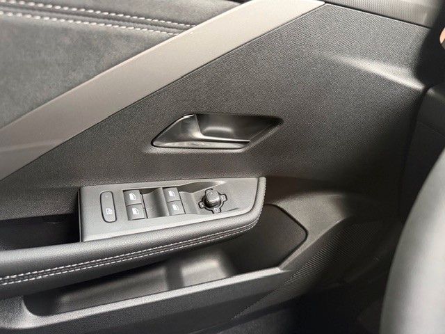 Fahrzeugabbildung Opel Astra ST Electric GS 156PS Matrix/Panorama!