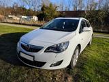 Opel Astra J Sports Tourer INNOVATION Turbo Automatik - Opel Astra aus 2011: Turbo