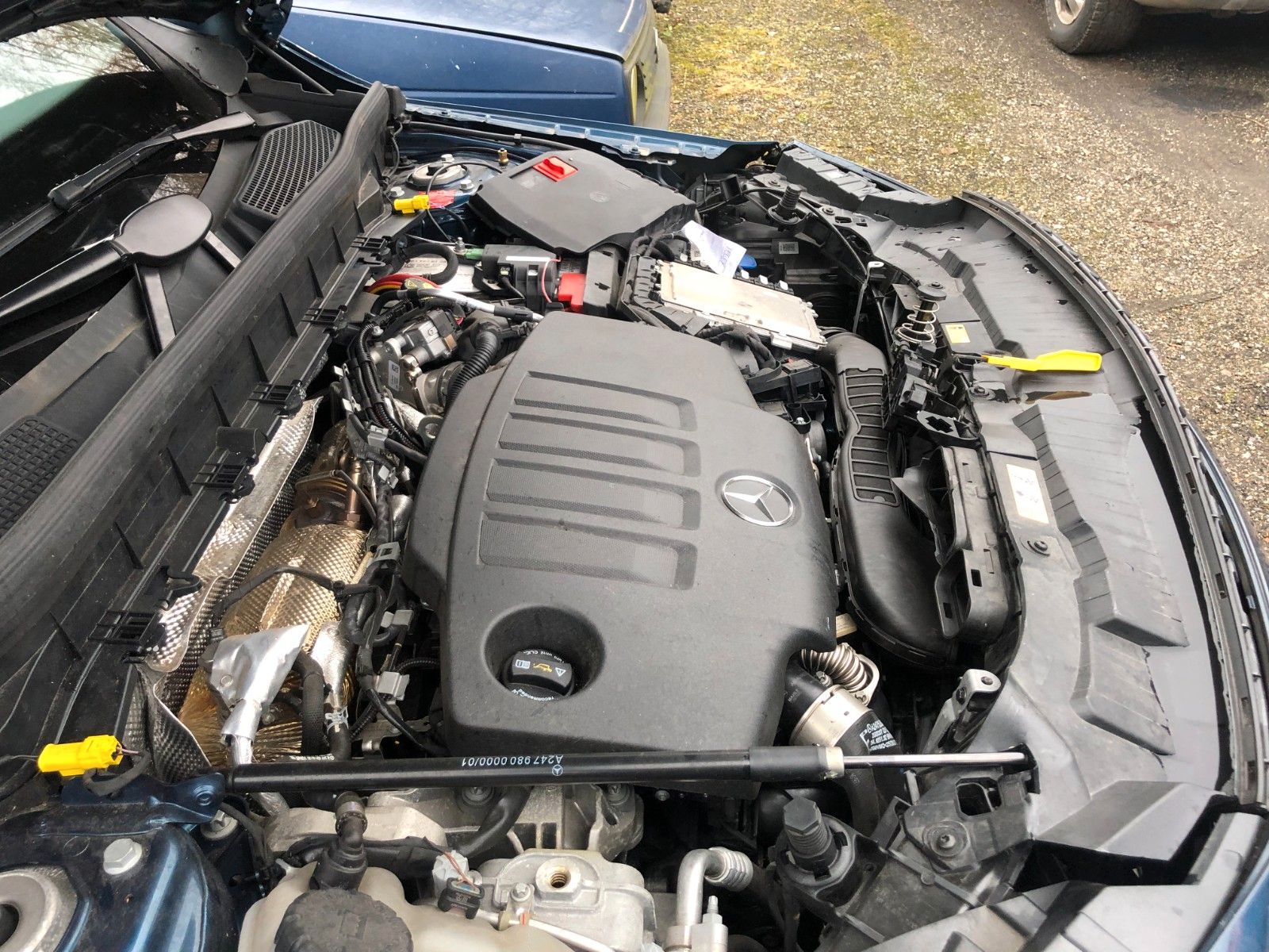 Fahrzeugabbildung Mercedes-Benz GLB 200 GLB GLB 200 d 4Matic Unfallschaden