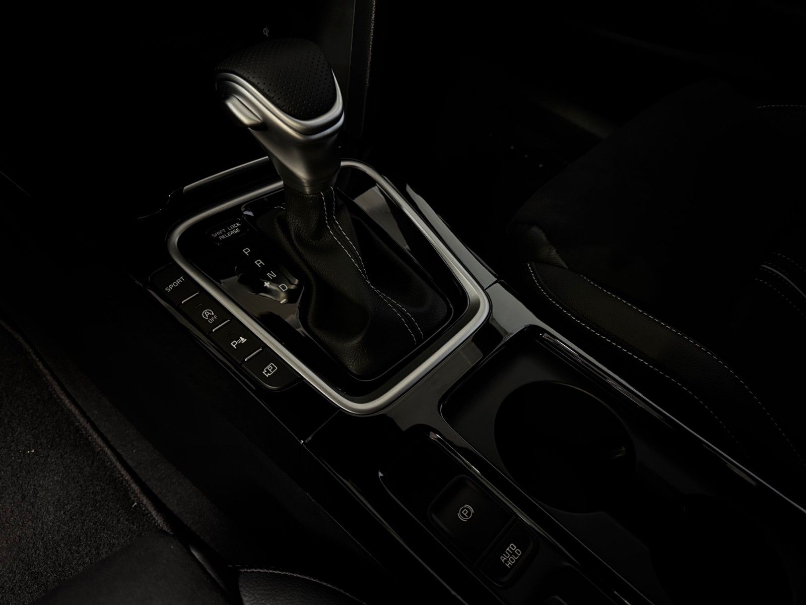 Fahrzeugabbildung Kia XCEED 1.6T 180PS GTL LEDER NAVI KAMERA KLIMAAUT.