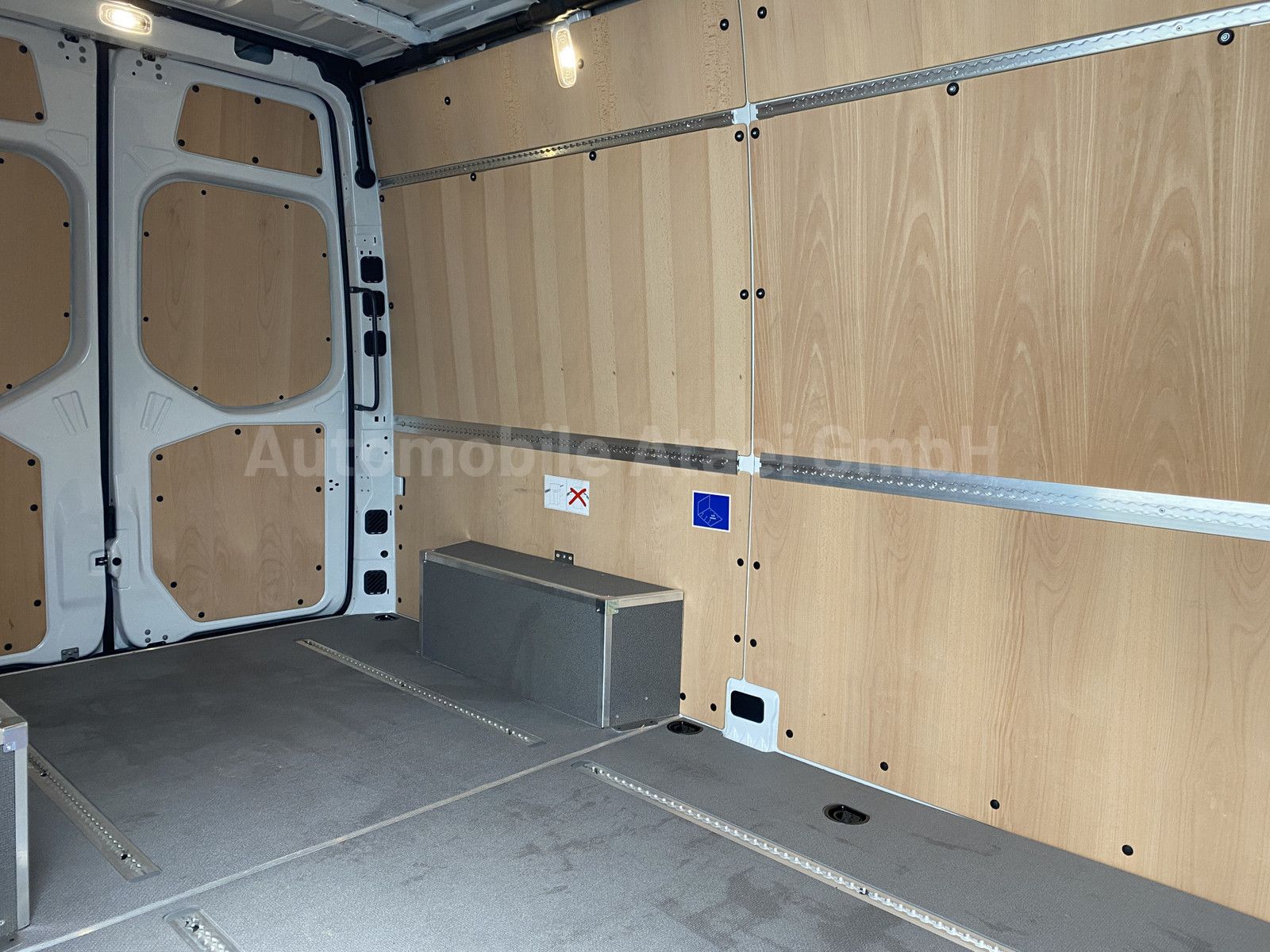 Fahrzeugabbildung Mercedes-Benz Sprinter 317 NAVI+ 360° KAMERA+ SITZHEIZ. 8646