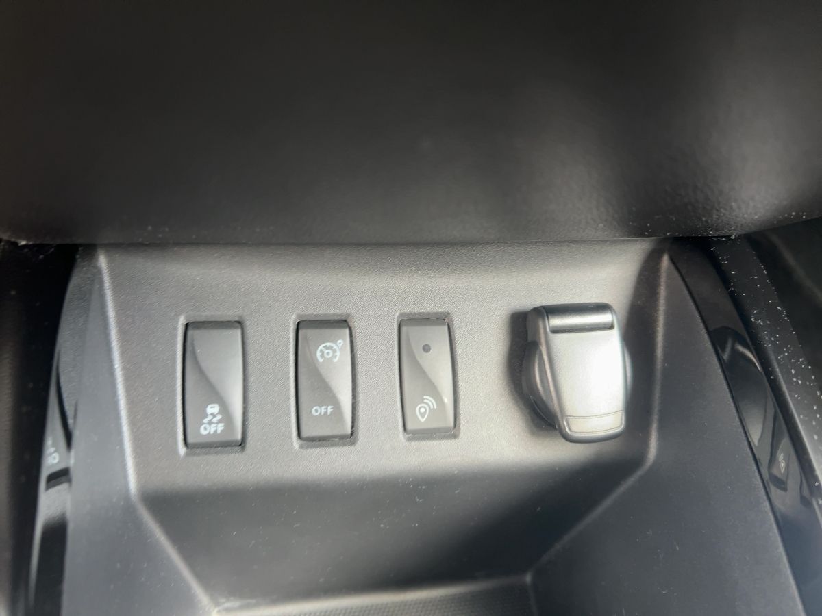 Fahrzeugabbildung Dacia Spring Essential 45 Kamera CCS