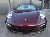 Porsche 911 992 Targa 4 S Heritage Design Edition - Porsche: 911 911e