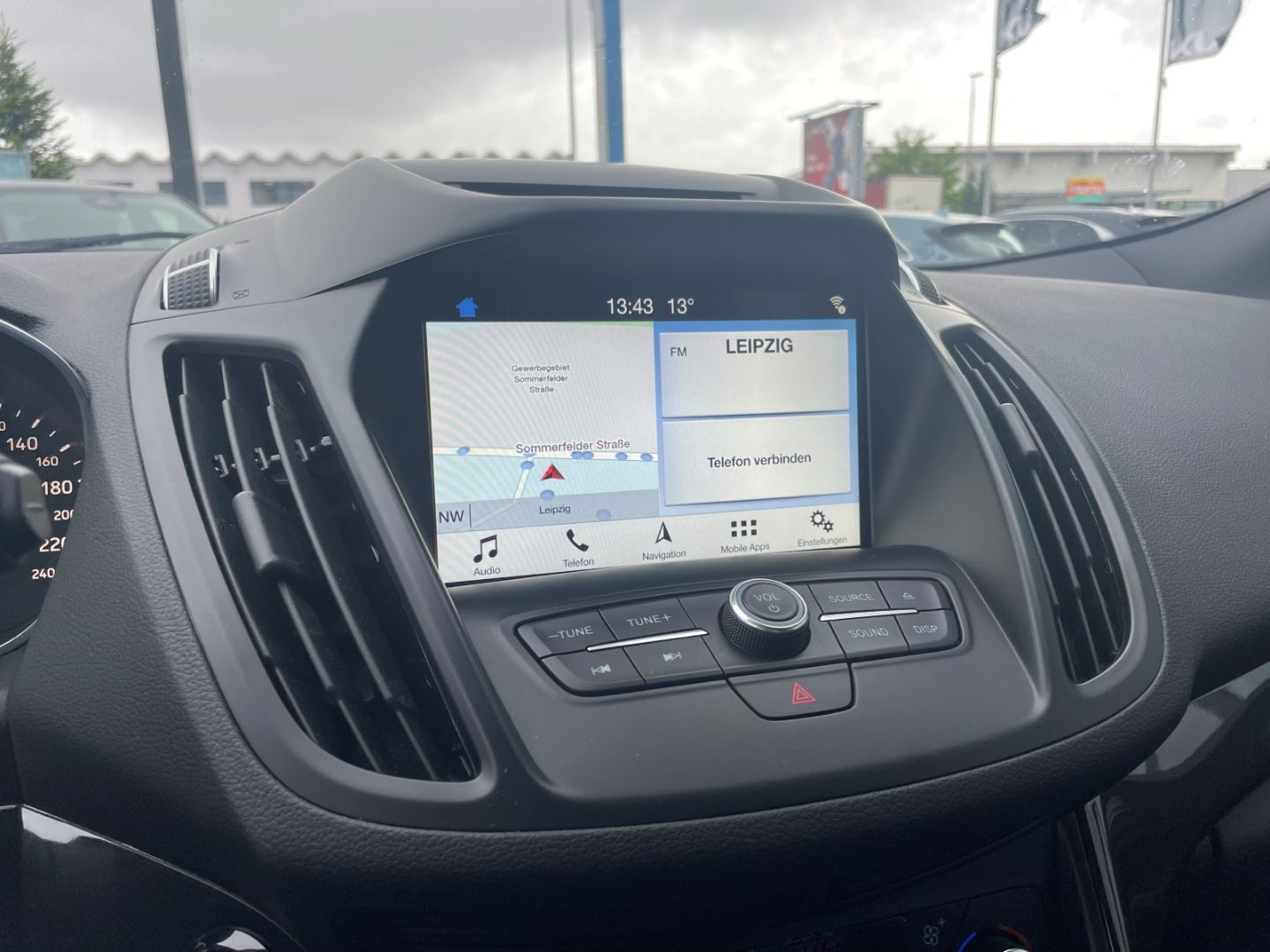 Fahrzeugabbildung Ford Kuga ST-Line elek Heckkl SHZ vo Lenkradhzg