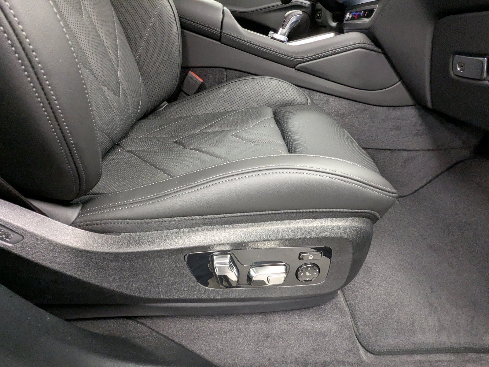 BMW XM - Bild 11