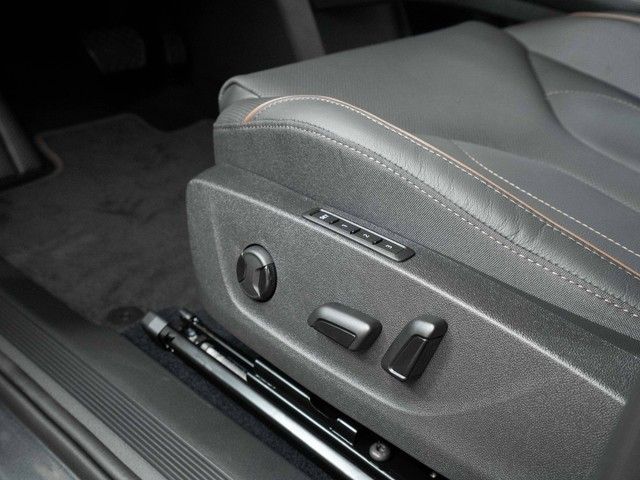 Enyaq 80 Suite MATRIX+HUD+PANO+AHK