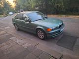 BMW Wir verkaufen unsere BMW  318 - gebrauchte BMW 318 aus dem Jahr 1999