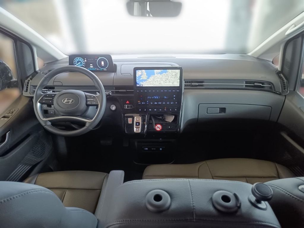 Hyundai Staria – Bild 8