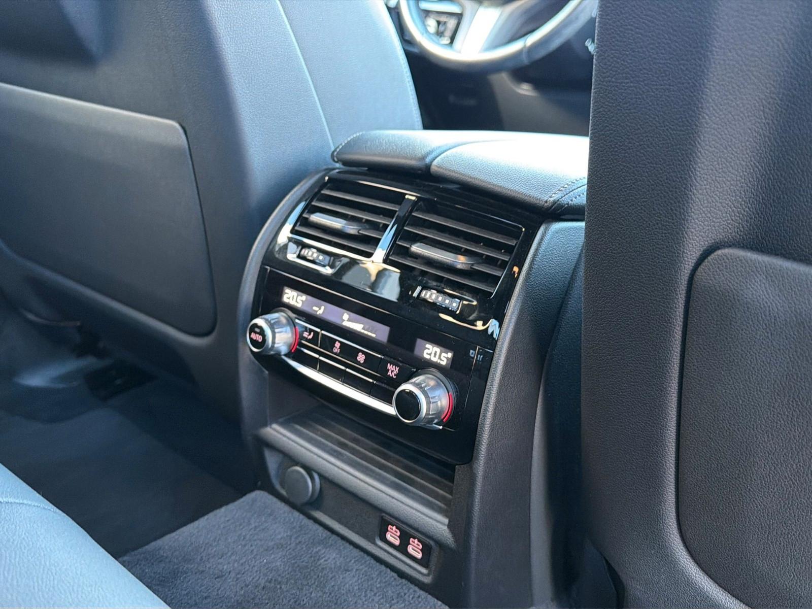 BMW 520D Standheiz. Ambiente Carplay Tempom. RFK SHZ