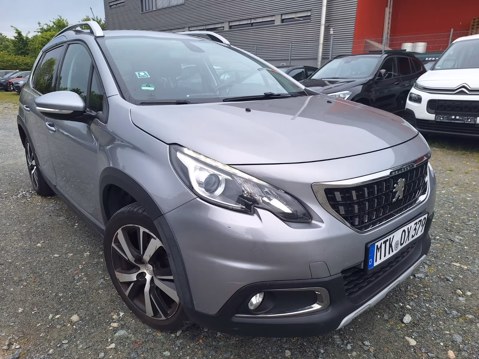 Peugeot 2008 1.6 HDI ALLURE * NAVIGATION * ALU * PDC