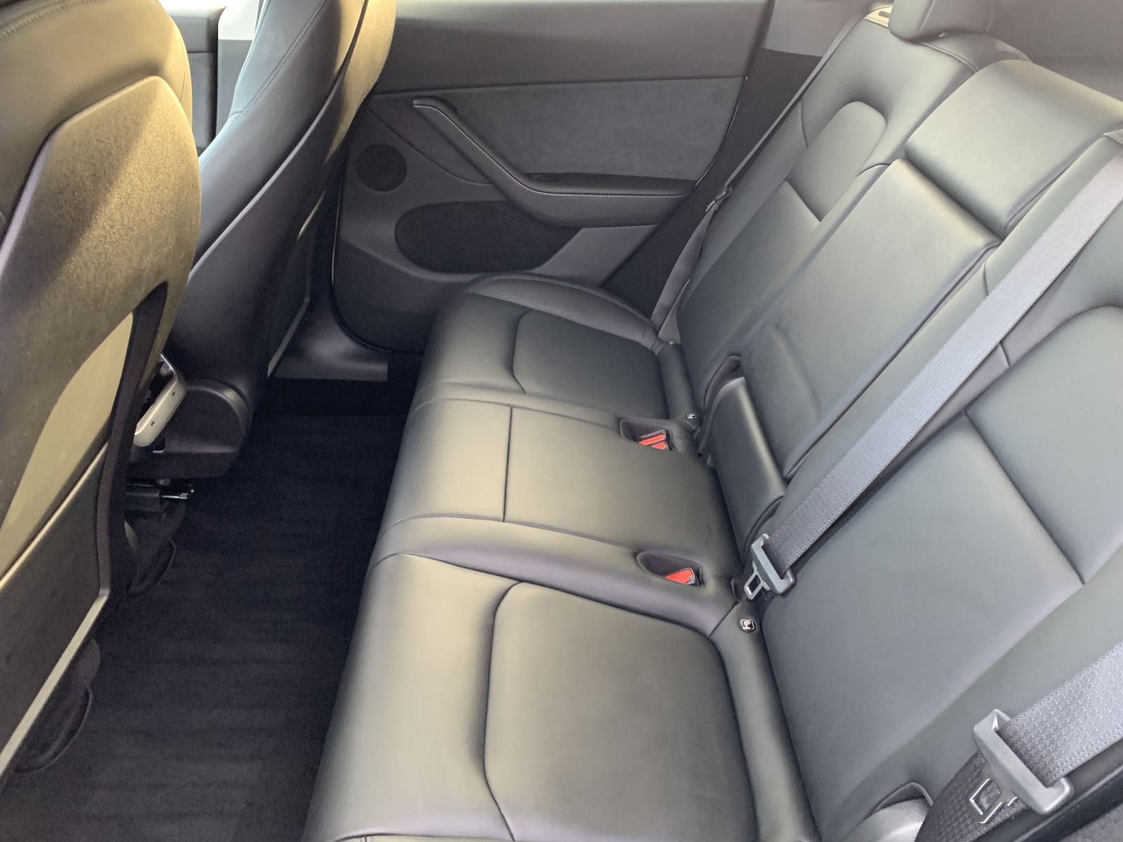 Fahrzeugabbildung Tesla Model Y Long Range Dual AWD*AHK*Keyless*Cam*Pano