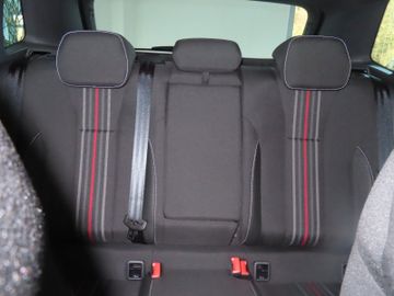 Fotografie 12 des Skoda Kamiq Monte Carlo 1.5 TSi DSG AHK Navi