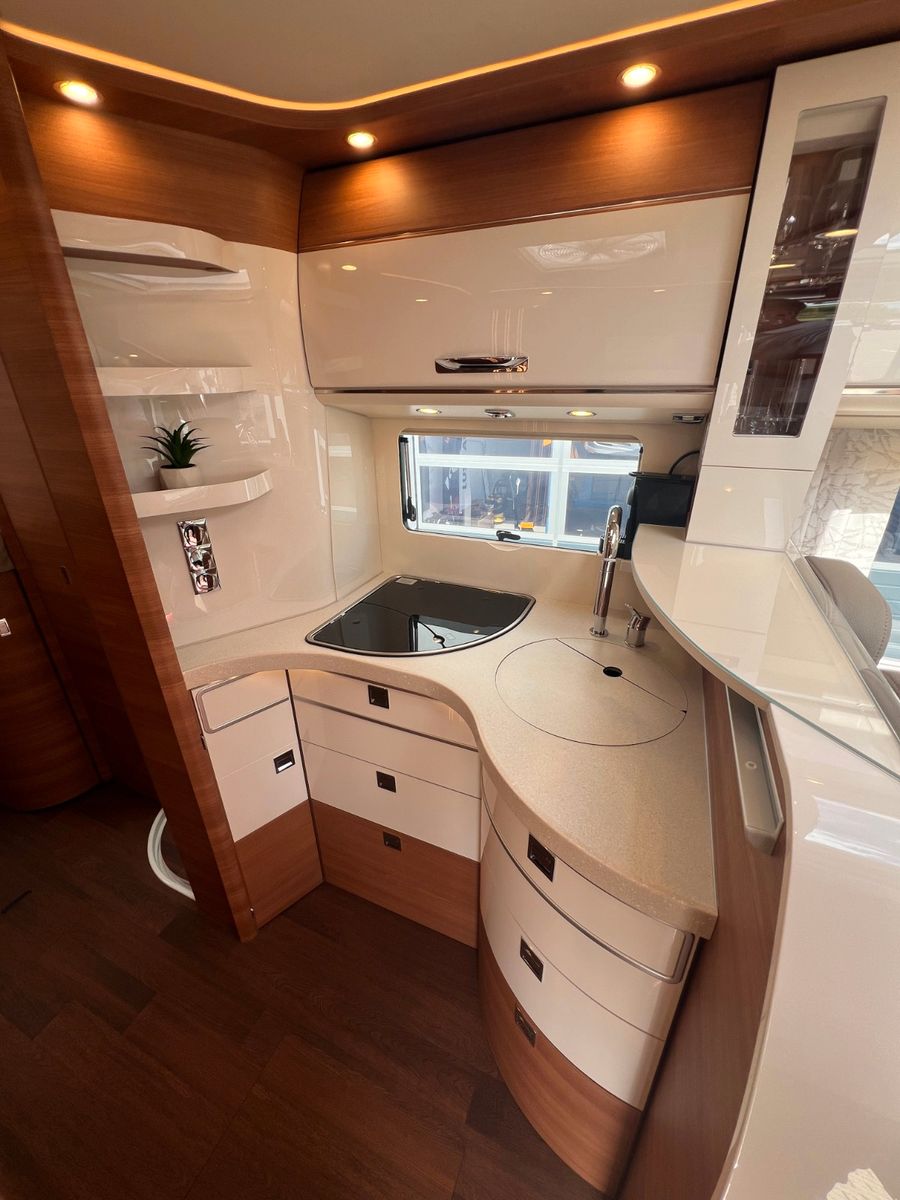 Fahrzeugabbildung Carthago chic c-line I 4.9 LE L Mercedes Benz Sprinter 25