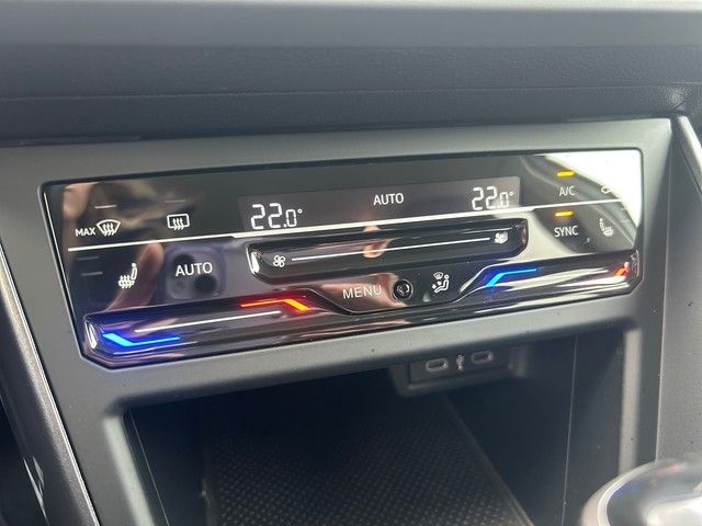 Fahrzeugabbildung Volkswagen Taigo 1.0TSI DSG Style MATRIX+ACC+DIGI+SITZHZ+++