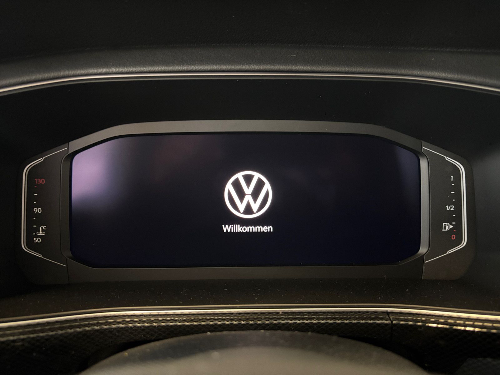 Volkswagen T-Cross - Bild 9