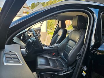 Jaguar F-Pace - 12
